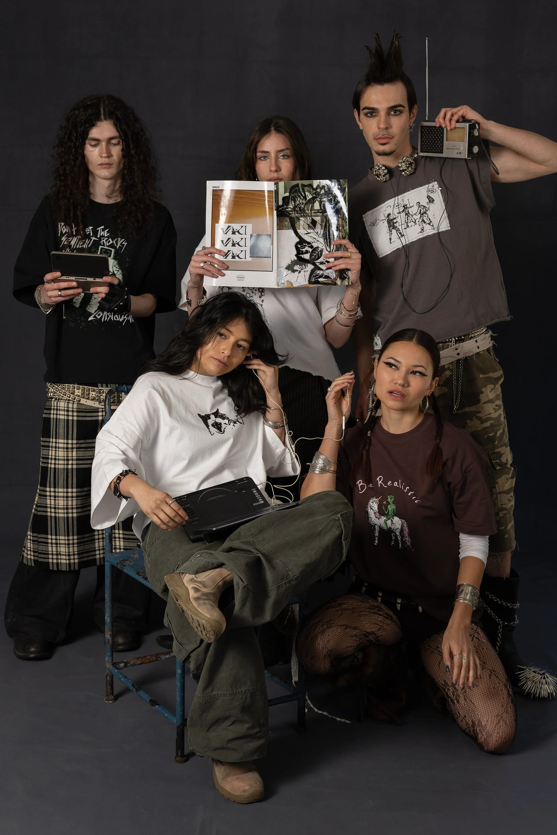 Väki — Group shot